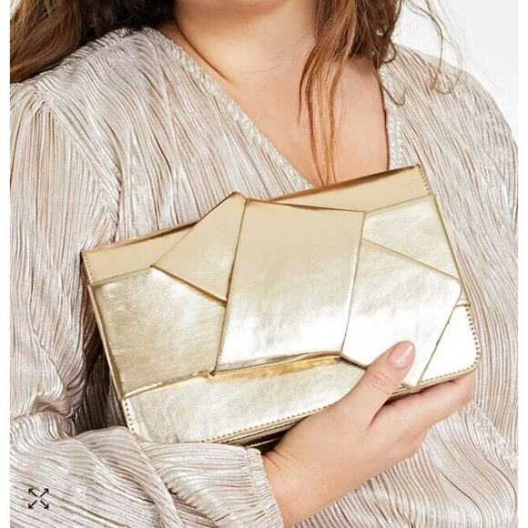 Macy's "On 34th" Rosemari Clutch Present BOW Soft Gold‎ Shoulder Bag Clutch - Picture 1 of 8
